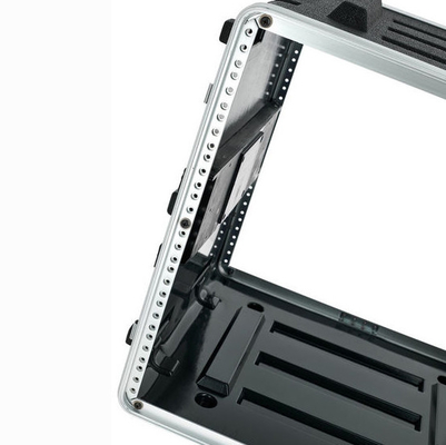 4 Twist Locks Black ติดตั้งแร็ค Case 17&quot; ความลึก ABS 10u Rolling Rack Case